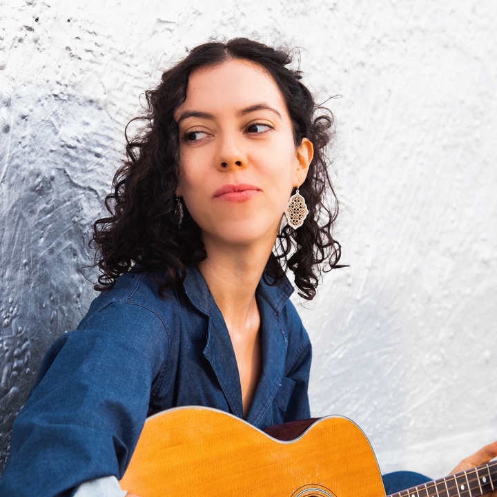 Lily Henley’s Live Stream Concert Feb 13, 2021 Bandsintown