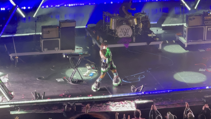 Vibrant and dynamic concert atmosphere at Edgefield 2025