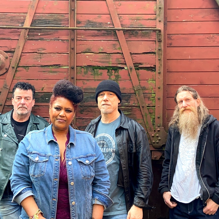 DEDE PRIEST & JOHNNY CLARK'S OUTLAWS