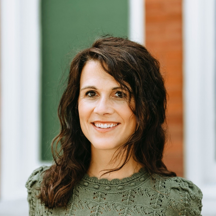 Stephanie Staples