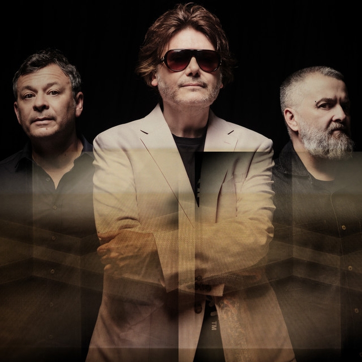 SLASH 'N' BURN - Manic Street Preachers