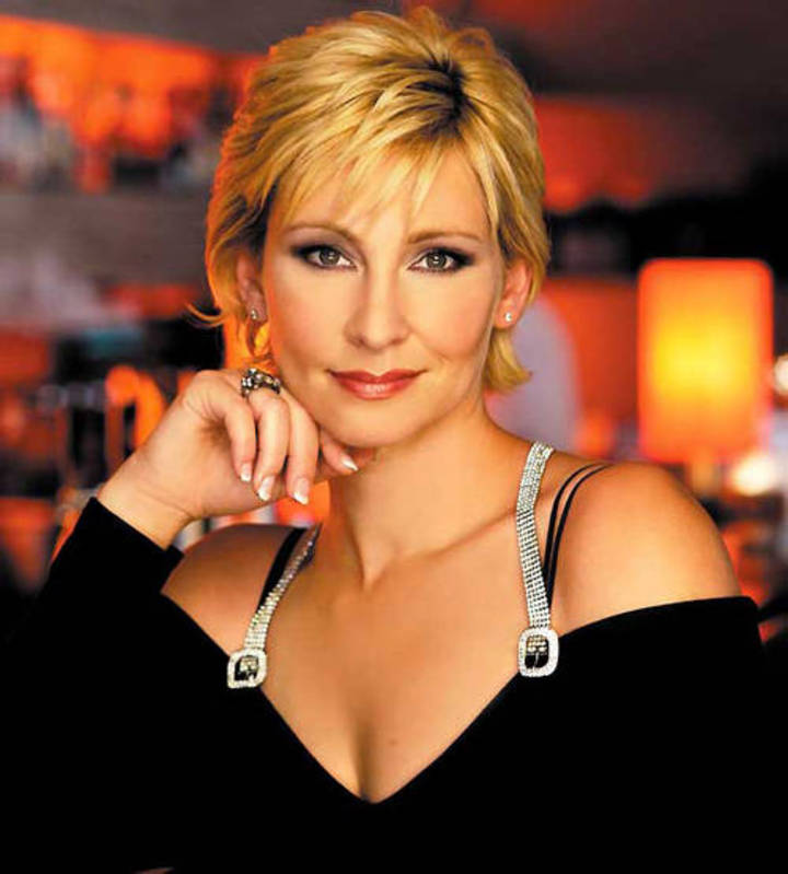 Claudia Jung