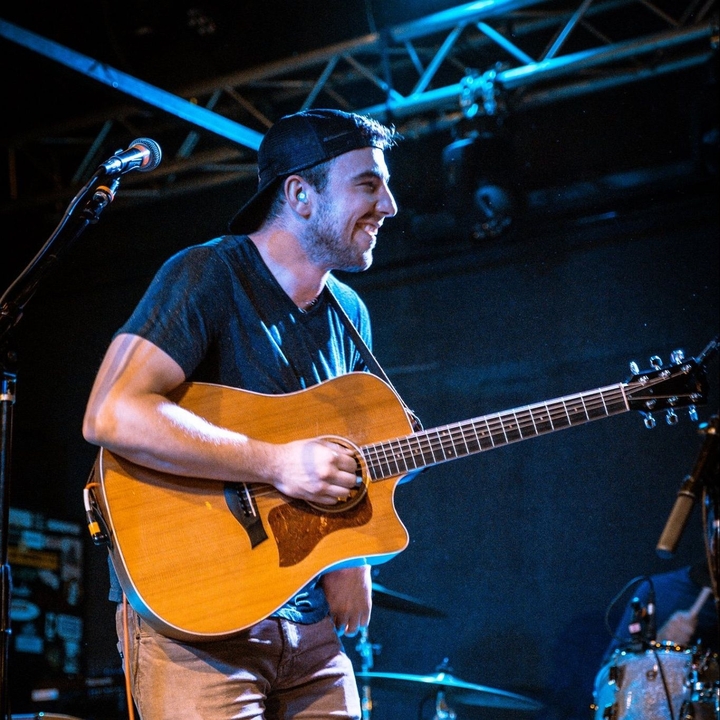 Chris Ballerini Music