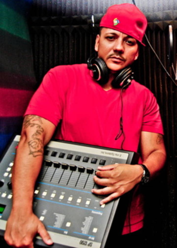 dj doom