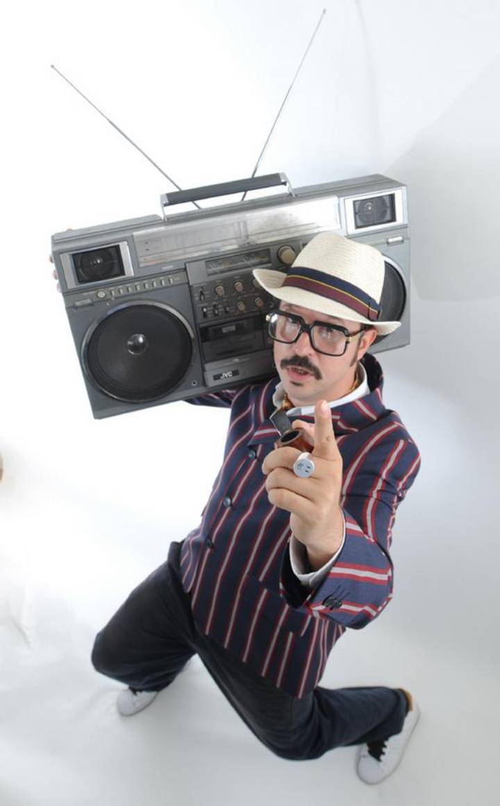 Mr.B The Gentleman Rhymer
