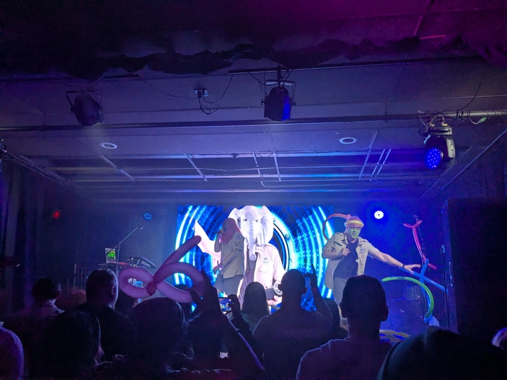 Confetti Concerts & Live Tour Dates: 2026-2027 Tickets | Bandsintown