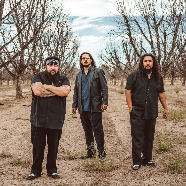 Los Lonely Boys