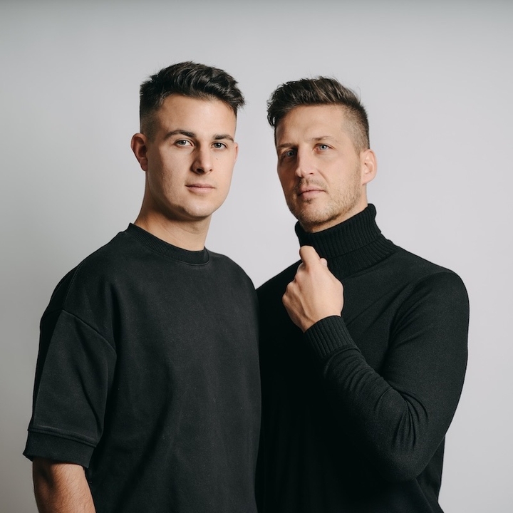 Simon & Mac