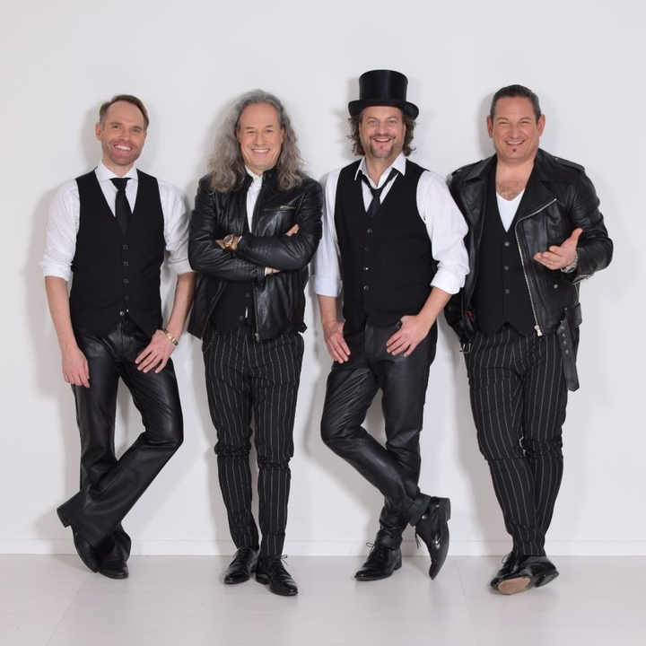I Quattro | offizielle Bandseite