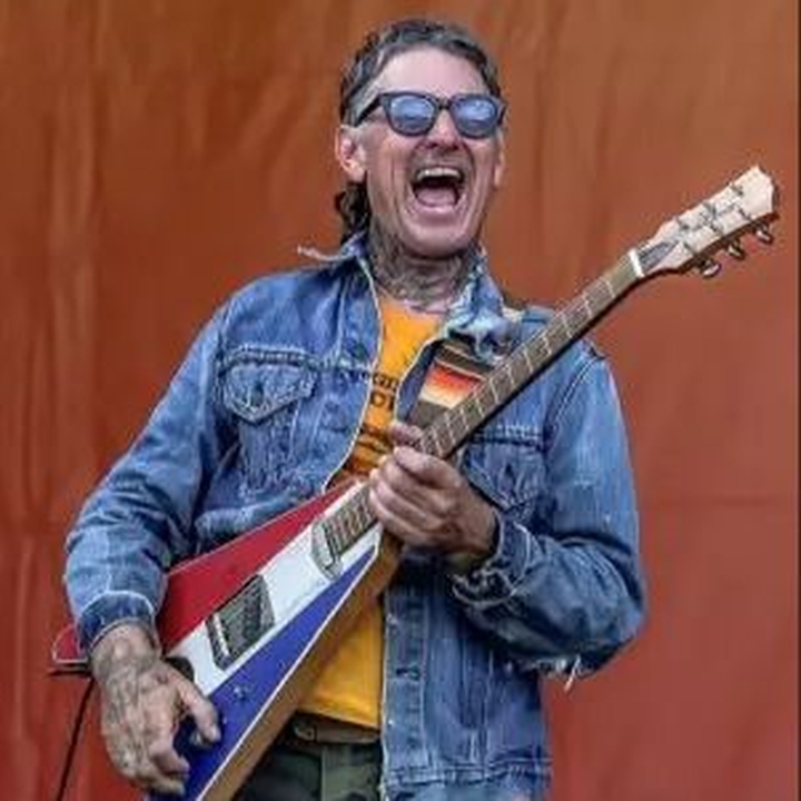 Eric Lindell