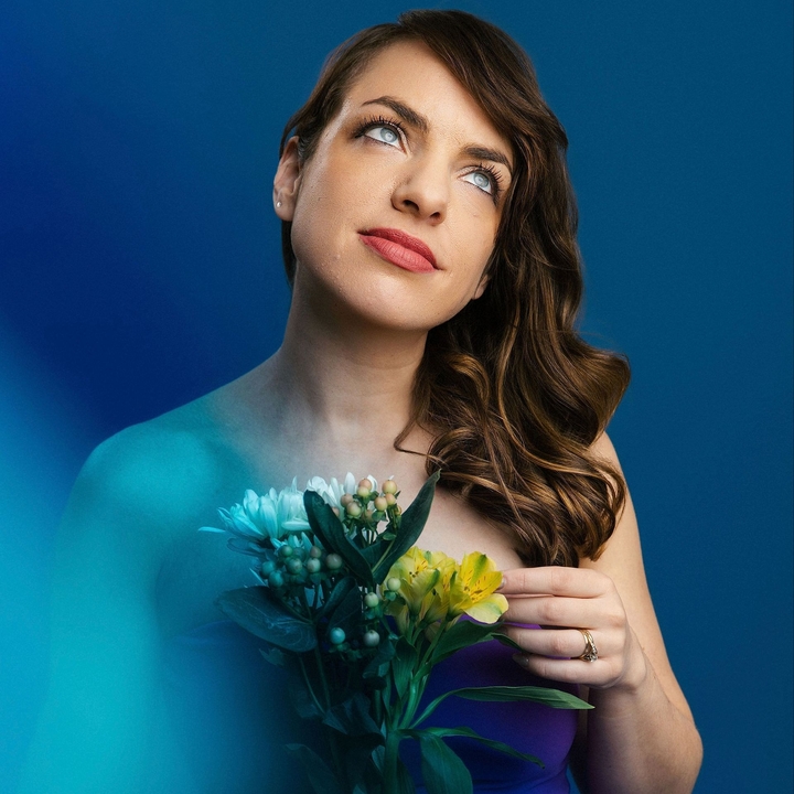 Naama Sings