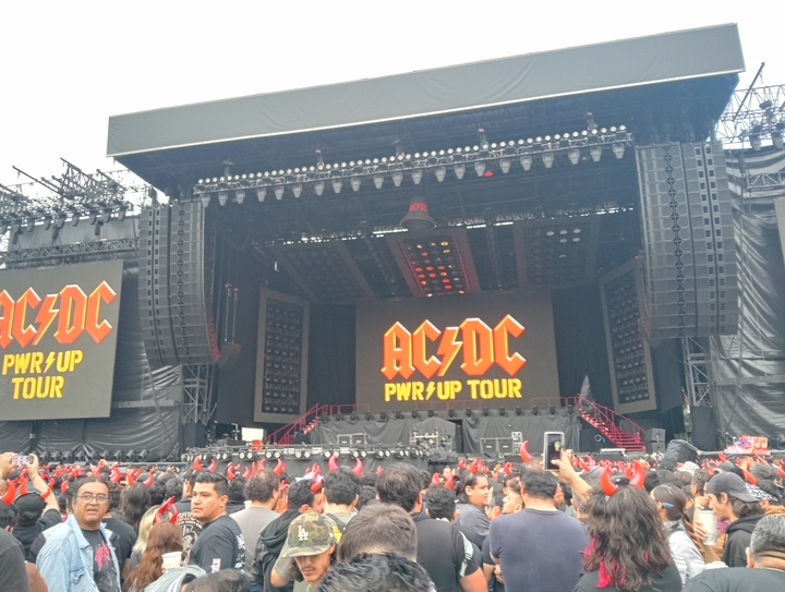 AC/DC チケット, 2026-2027 コンサートツアーの日程と詳細 | Bandsintown