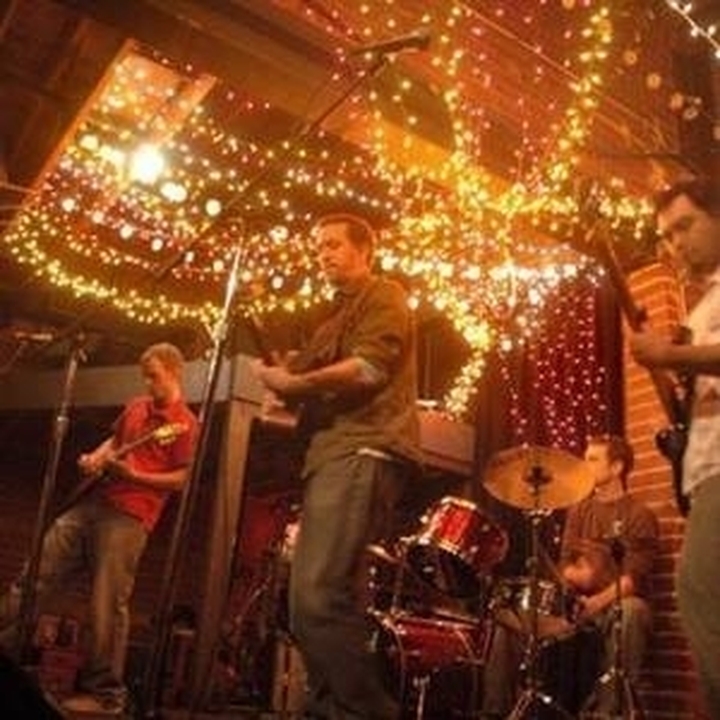 Wes Tucker & The Skillets