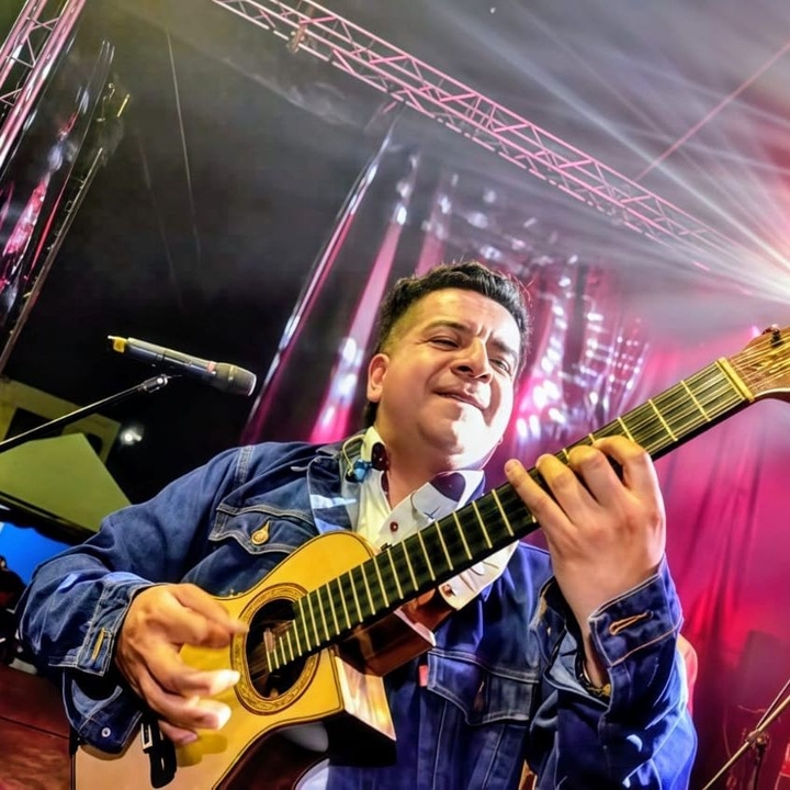 El Rey Del Requinto