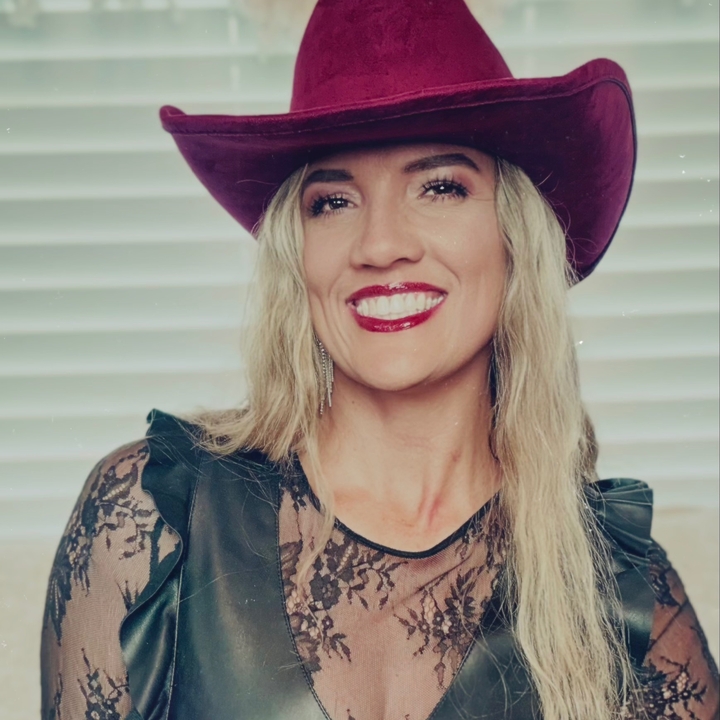 Kelly Alayna