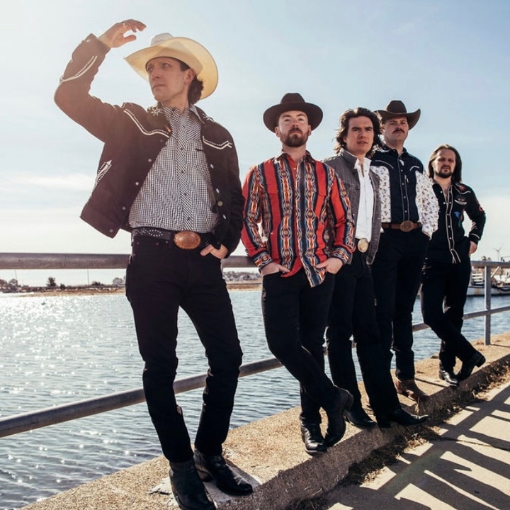 Ward Hayden & The Outliers