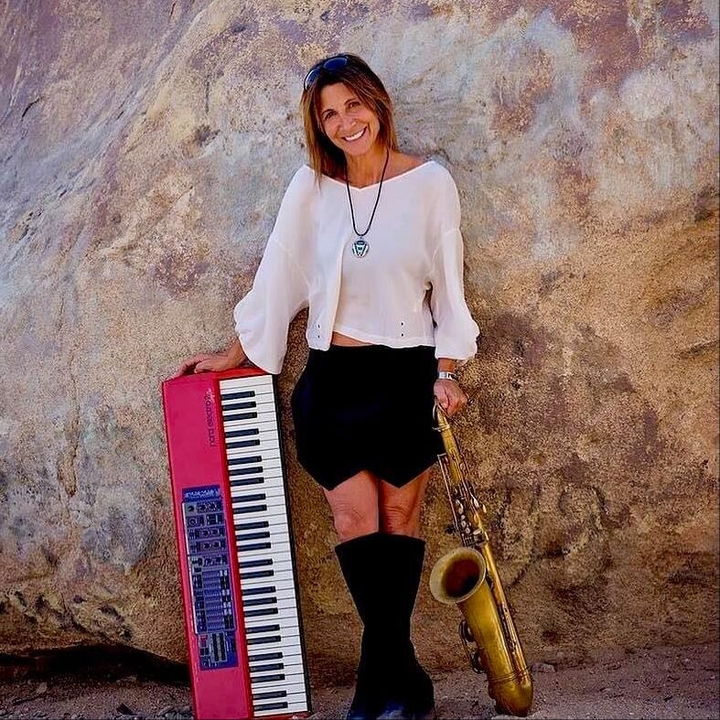 Deanna Bogart musician