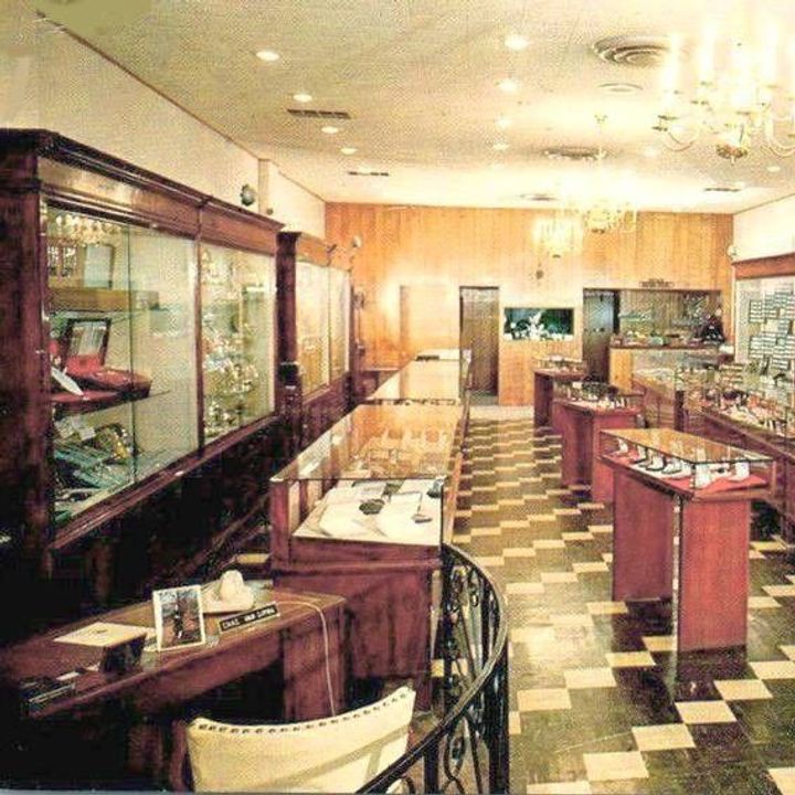 Bandsintown Sam And The Tickets 433 W Harrison St Lobby, Chicago