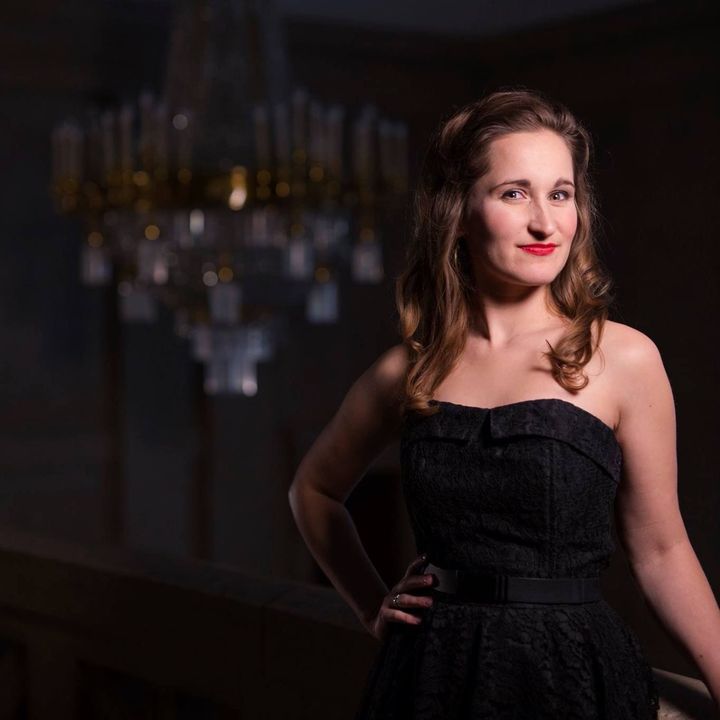 Polly Ott - Soprano