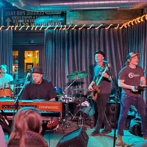 Josh Hoyer's Colossal 4 at Libertyville, IL in Mickey Finn's Brewery 2020