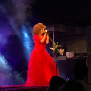 Vanessa da Mata at Niterói, Brazil in Praça do Rádio Amador 2020