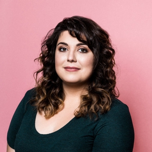Comedian Jenny Zigrino Tour Dates, Concert Tickets, & Live Streams