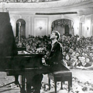 Van Cliburn Tickets, Tour Dates and %{concertOrShowText}