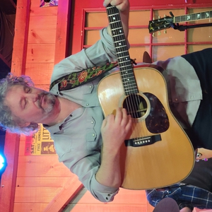 James Maddock at Pawling, NY in Daryl's House 2022