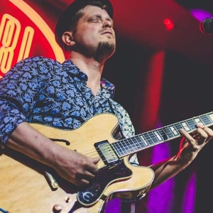 Ingressos, Datas da Turnê e Shows de Sol Roots