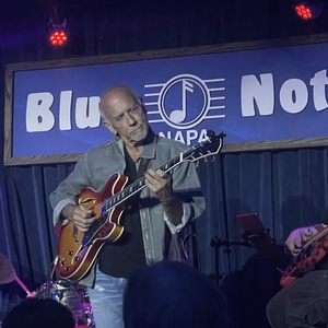 Larry Carlton 335 at Napa, CA in Blue Note Napa 2022