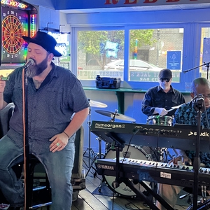 Brandon Santini at Springfield, IL in Whiskey Jack's Sports Bar 2022