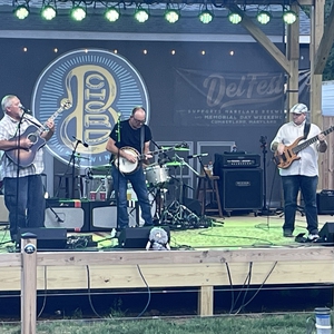 Acoustic Syndicate at Round Hill, VA in B Chord Brewing Company 2022