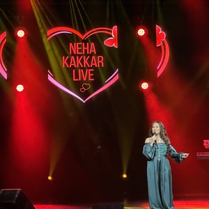 Neha Kakkar at Montreal, QC in Place des Arts - Salle Wilfrid-Pelletier 2022