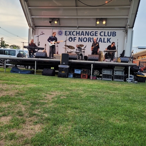The Linda Ronstadt Experience at Norwalk, CT in Calf Pasture Beach Coffee and Gifts 2026