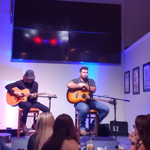 Josh Gracin at Alpharetta, GA in City Eats Kitchen 2022
