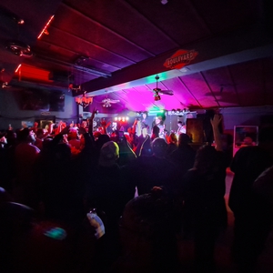 sKitz Kraven at Omaha Regency, NE in Beach House Bar & Grill 2022