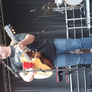 Jerrod Niemann at Leoma, TN in G.T. Wilburn Grist Mill 2022