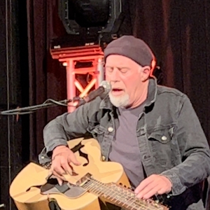 Harry Manx at Eumundi, Australia in Imperial Hotel Eumundi 2022