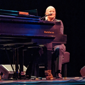 Paula Cole at Orange Park, FL in Thrasher-Horne Center 2022