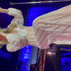 LeAnn Rimes at Honolulu, HI in Blue Note Hawaii 2022