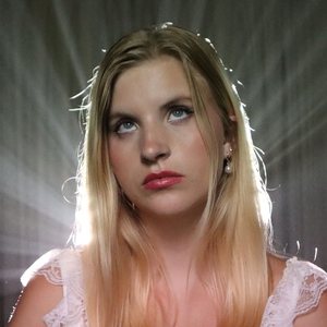 Lucy Cloud Tickets, Tour Dates and %{concertOrShowText}