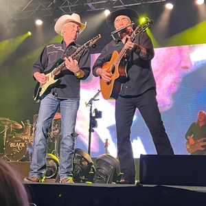 Clint Black at Ottumwa, IA in Bridge View Center 2022