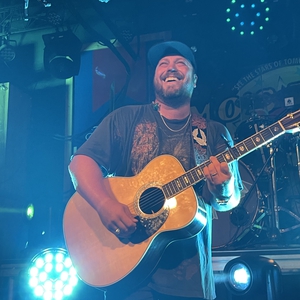 Mitchell Tenpenny at Katy, TX in Mo's Place 2023