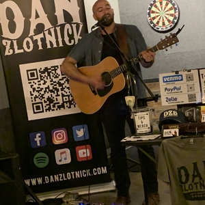 Dan Zlotnick at Mohegan Lake, NY in Dog Haus Biergarten Mohegan Lake 2023