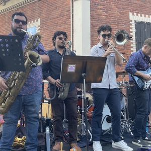 Jive Machine at Santa Cruz, CA in Abbott Square Market 2023