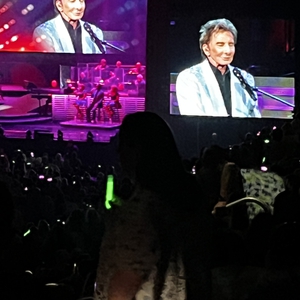 Barry Manilow at Detroit, MI in Little Caesars Arena 2023