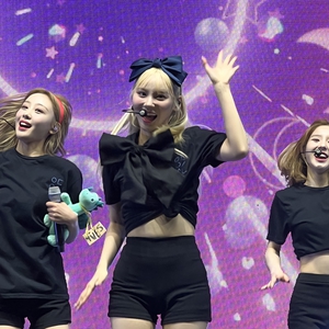 LOONA at Reading, PA in Santander Arena 2023