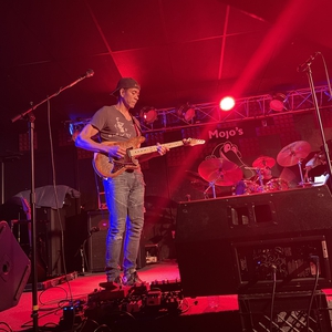 Greg Howe at Evansville, IN in Mojo's BoneYard Sports Bar & Grille 2023