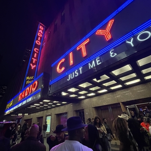 Raphael Saadiq at New York City, NY in Radio City Music Hall 2023