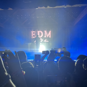 SAN HOLO at Seattle, WA in Showbox SoDo 2023